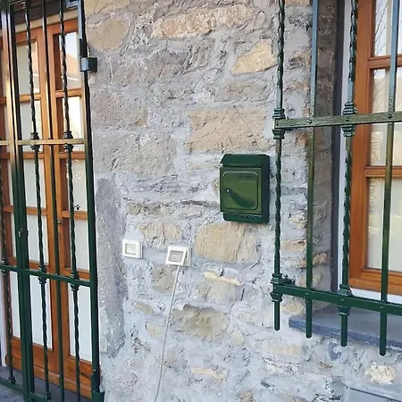 Casa Lavezola Con Giardino Vakantiehuis *