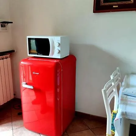 Vakantiehuis Casa Lavezola Con Giardino