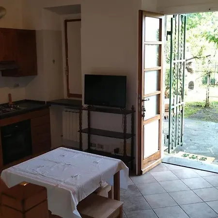 Casa Lavezola Con Giardino *