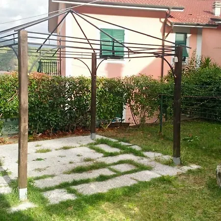Casa Lavezola Con Giardino Semesterbostad Leivi