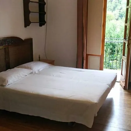 Casa Lavezola Con Giardino Semesterbostad
